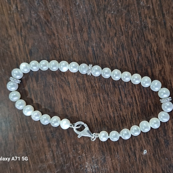 Prouds Jewelry - Pearl Bracelet